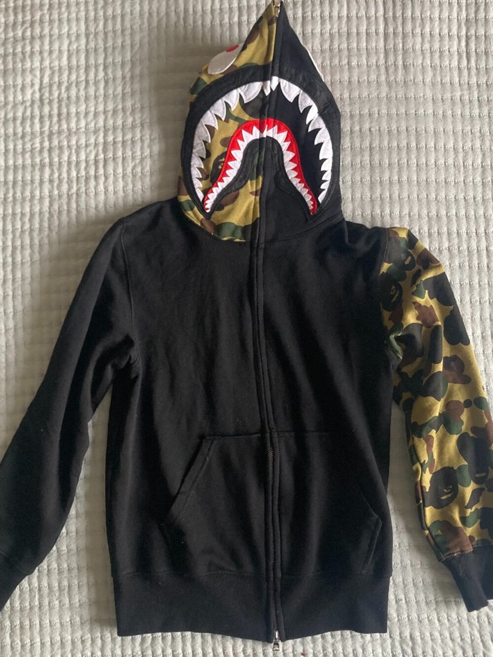 BAPE Shark Full Zip Hoodie WGM Tiger Split Camo Black Small NWT